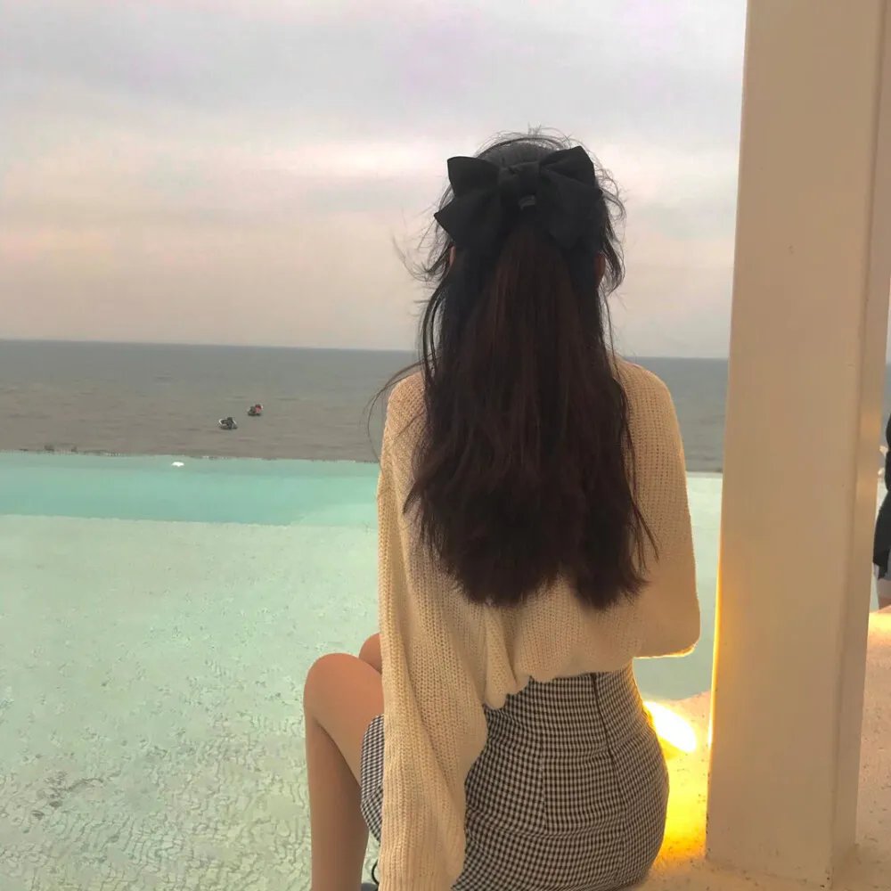 明天、我会成为谁的女友